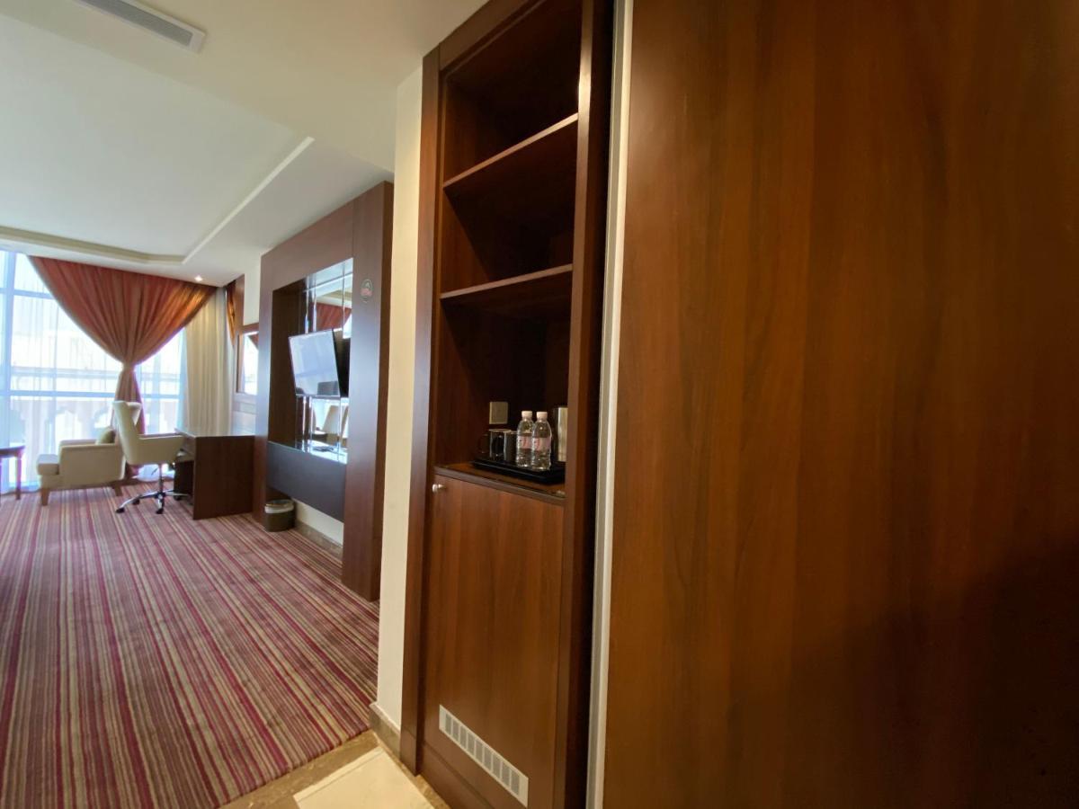 Hotel La Defence Blue Dżedda Zewnętrze zdjęcie
