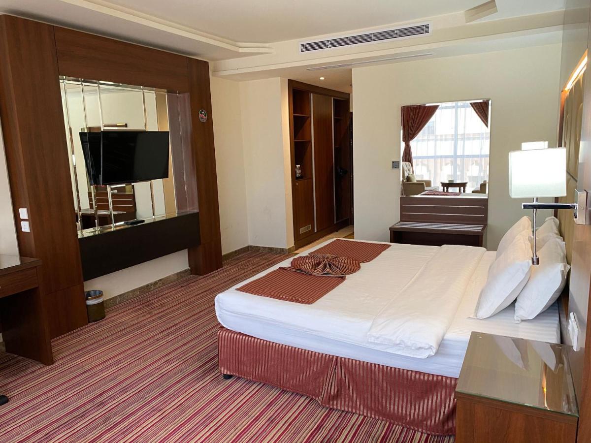 Hotel La Defence Blue Dżedda Zewnętrze zdjęcie